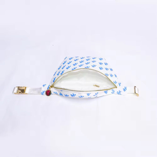 Chasing Mickey - White Fanny Pack